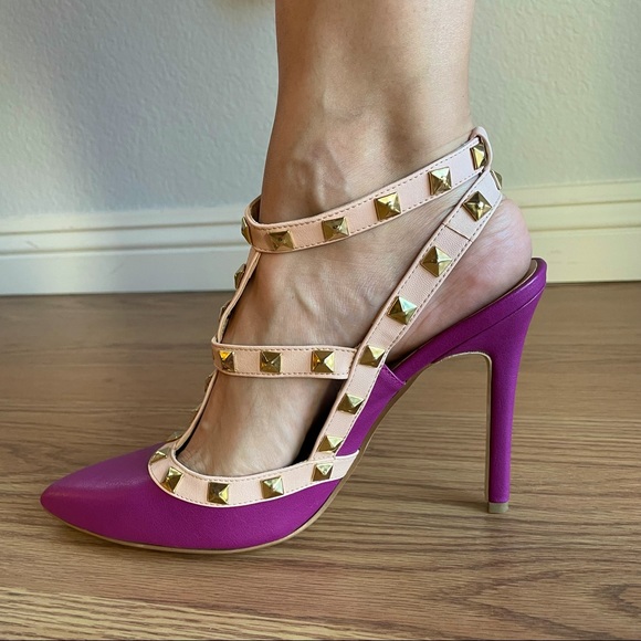 . Shoes - 🎉HP🎉🆕 👠 Gold Studded Magenta Heels